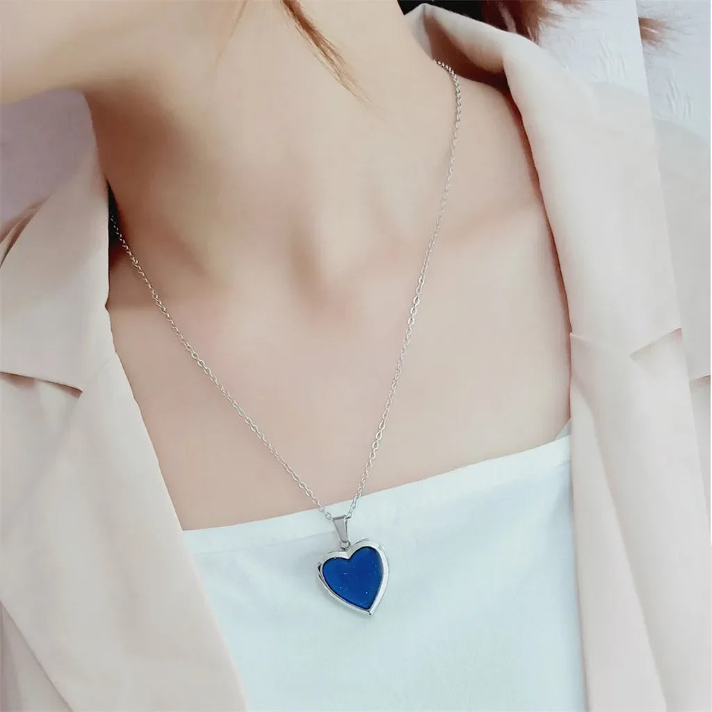 Heart Mood Locket Necklace - Image 6